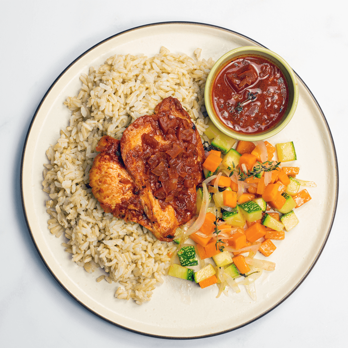 Pechuga de pollo con vegetales al wok